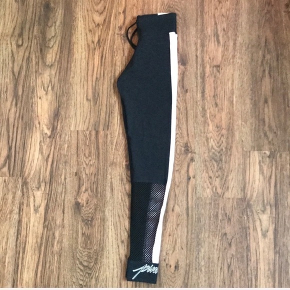 VS PINK Yoga Campus Leggings - Picture 4 of 8